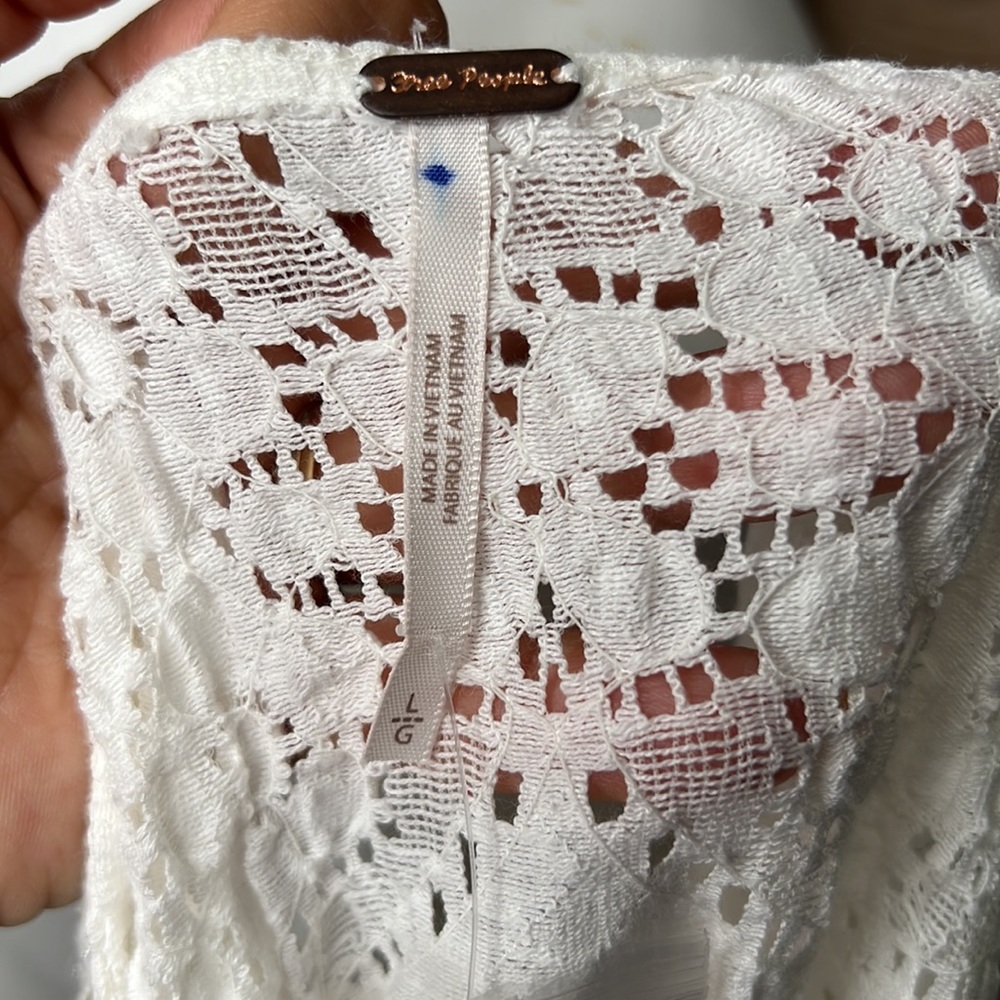 FREE PEOPLE
CONFECTION TOP white size Large - Picture 8 of 8